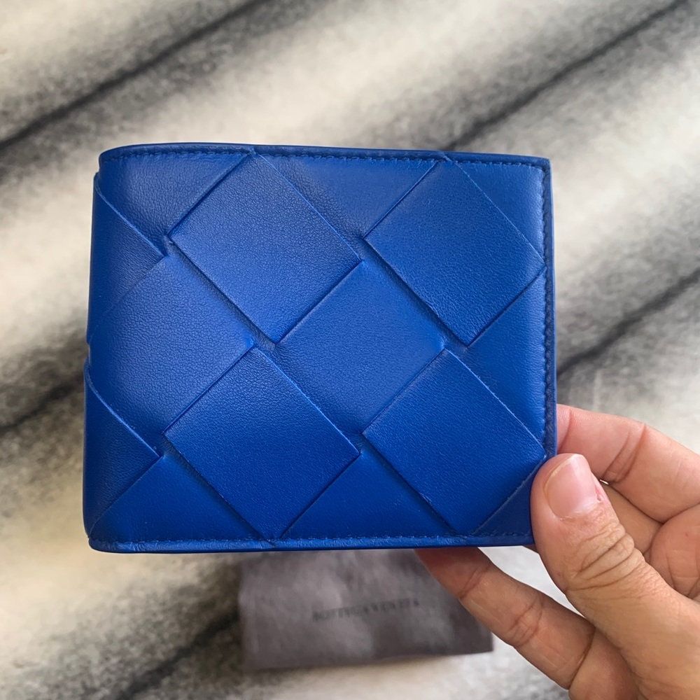 { Bottega Veneta } New Intrecciato Wallet Blue - Picture 3 of 10